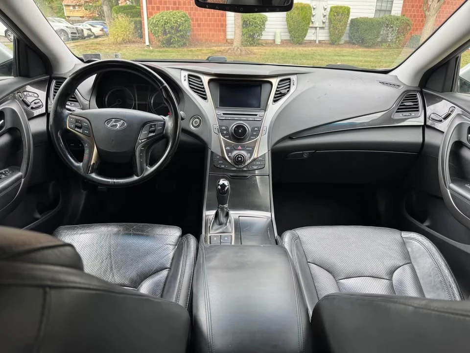 2012 Hyundai Azera - Image 9 of 9