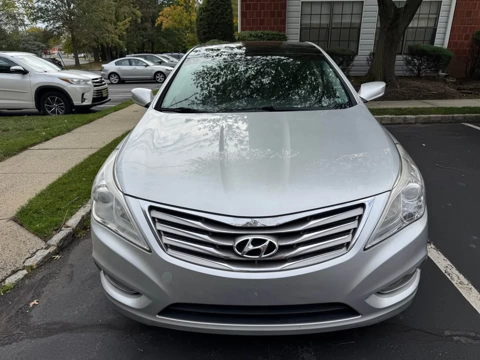 2012 Hyundai Azera - Image 6 of 9