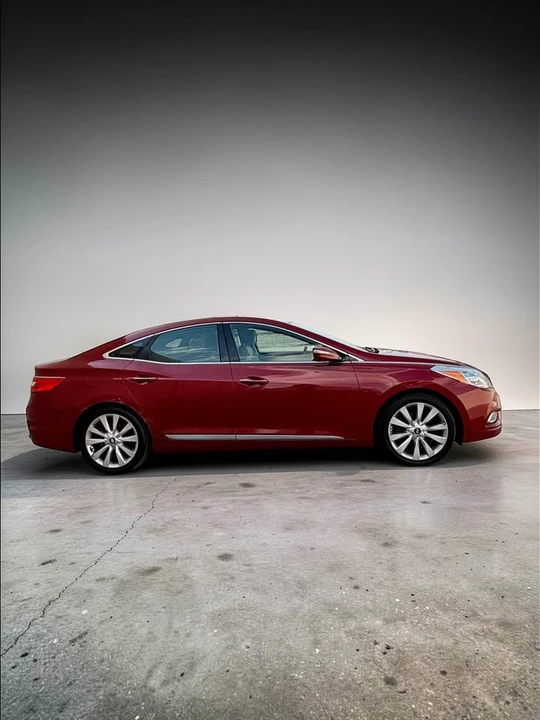 2012 Hyundai Azera - Image 5 of 10