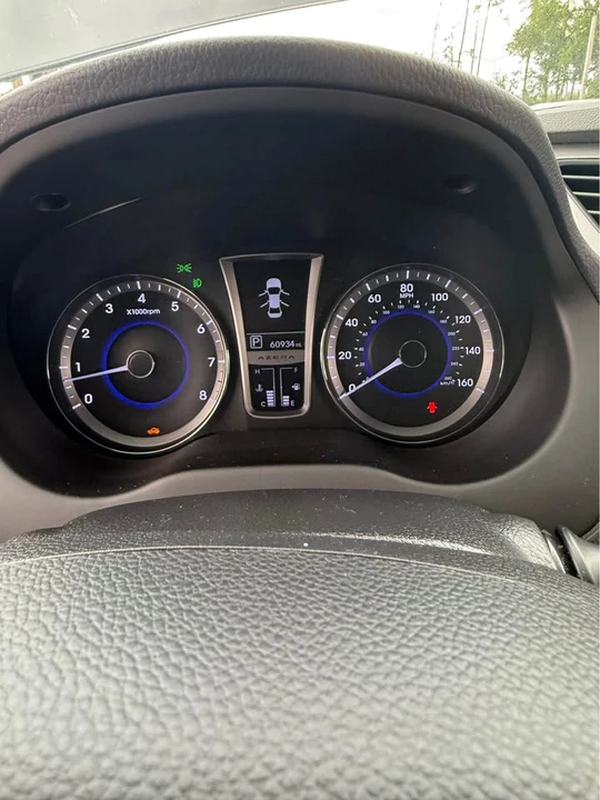2012 Hyundai Azera - Image 17 of 18