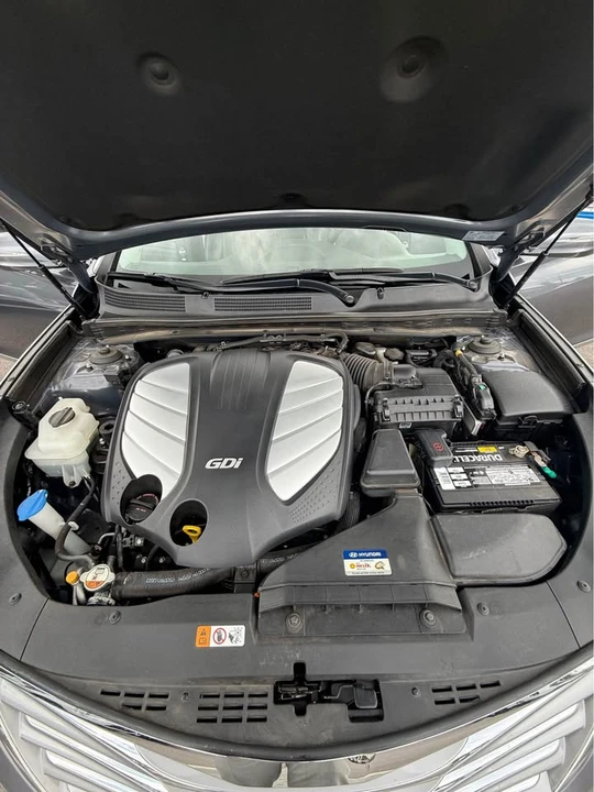 2012 Hyundai Azera - Image 9 of 18