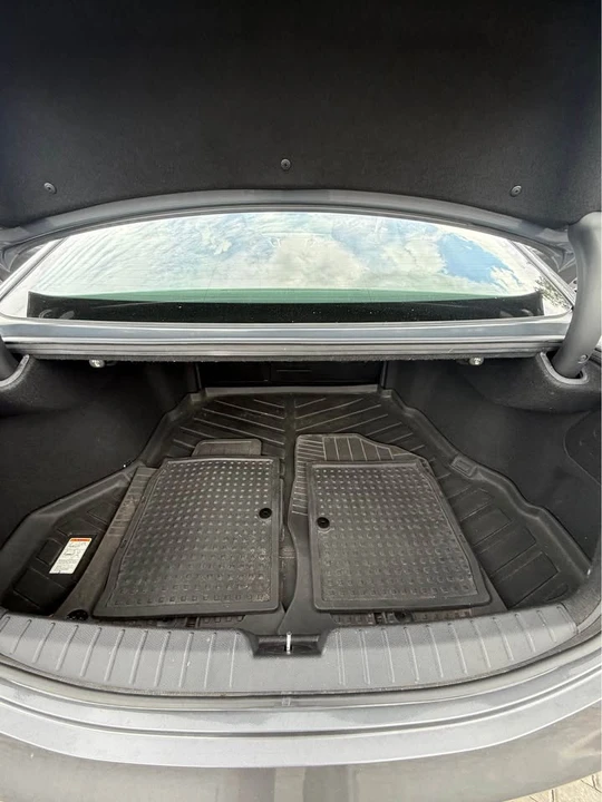 2012 Hyundai Azera - Image 14 of 18