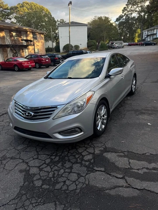 2012 Hyundai Azera - Image 2 of 2