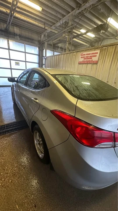 2012 Hyundai Elantra - Image 5 of 9