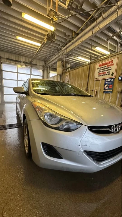 2012 Hyundai Elantra - Image 8 of 9