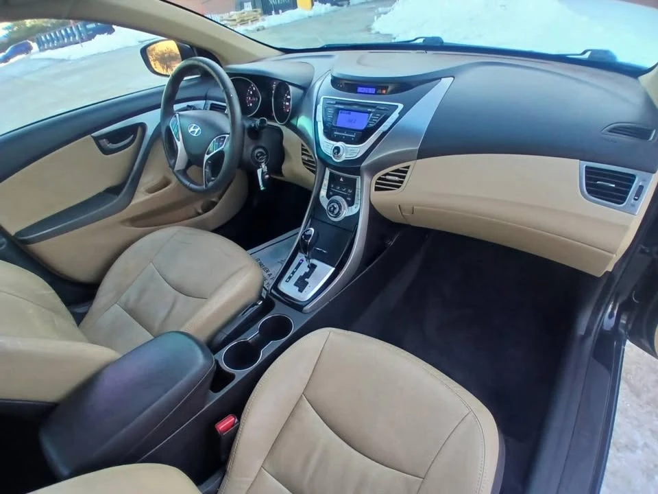 2012 Hyundai Elantra - Image 18 of 20