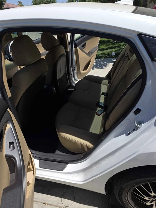2012 Hyundai Elantra - Image 3 of 10
