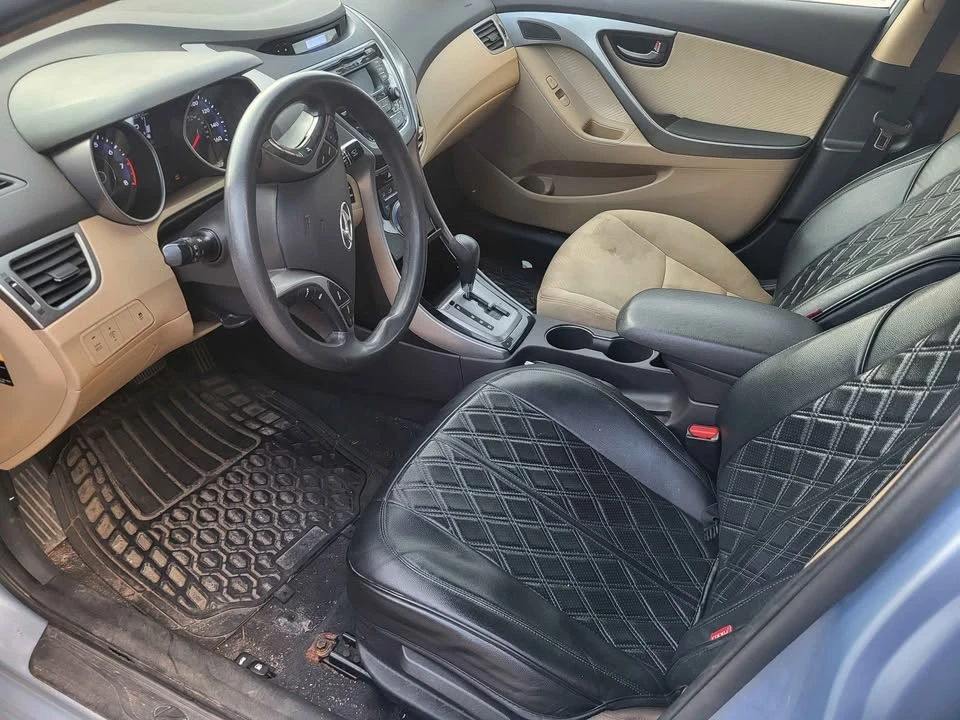 2012 Hyundai Elantra - Image 16 of 17