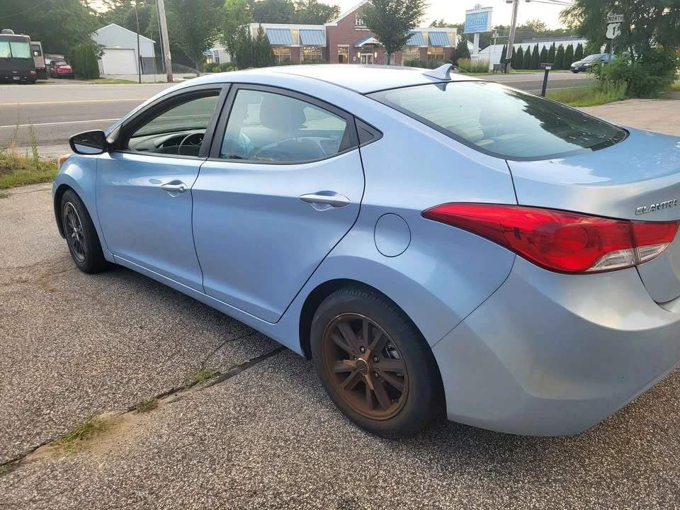 2012 Hyundai Elantra - Image 7 of 17