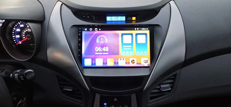 2012 Hyundai Elantra - Image 12 of 17
