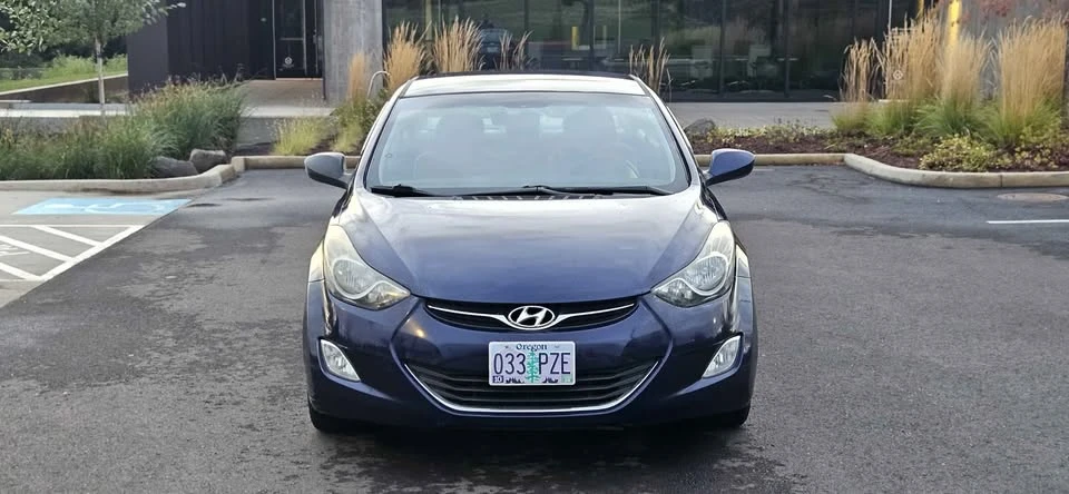 2012 Hyundai Elantra - Image 7 of 17