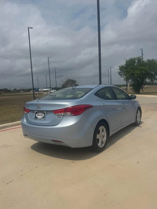 2012 Hyundai Elantra - Image 5 of 11