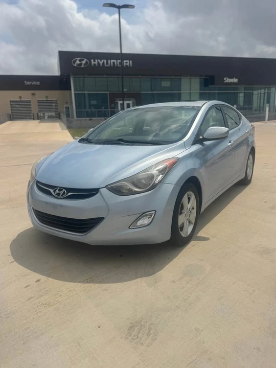 2012 Hyundai Elantra - Image 3 of 11