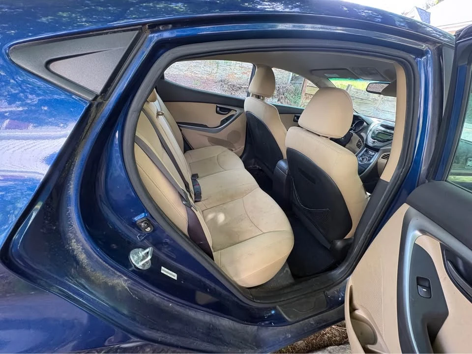 2012 Hyundai Elantra - Image 3 of 6