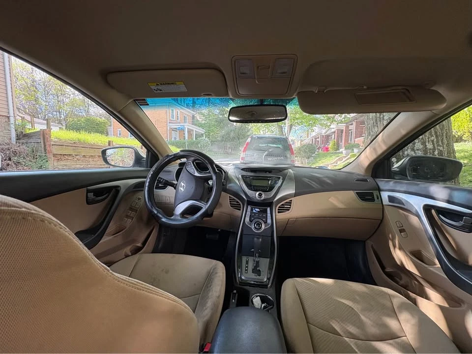 2012 Hyundai Elantra - Image 2 of 6