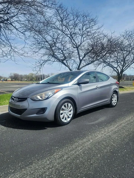 2012 Hyundai Elantra - Image 2 of 9