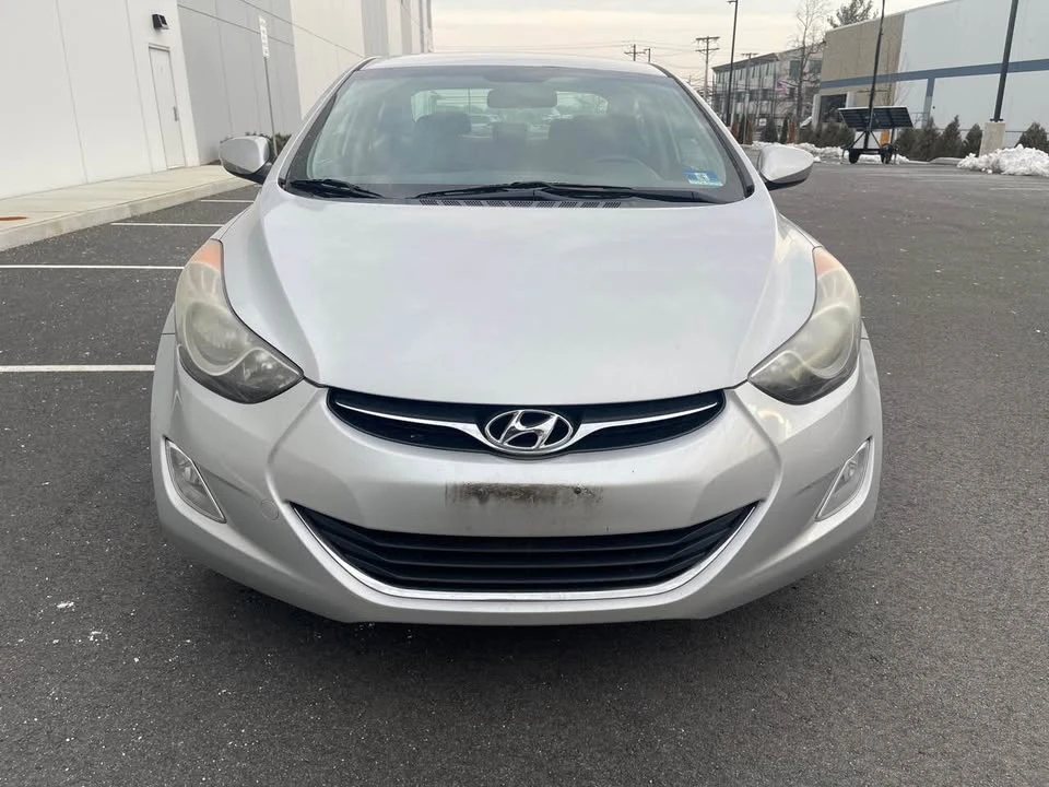 2012 Hyundai Elantra - Image 7 of 15
