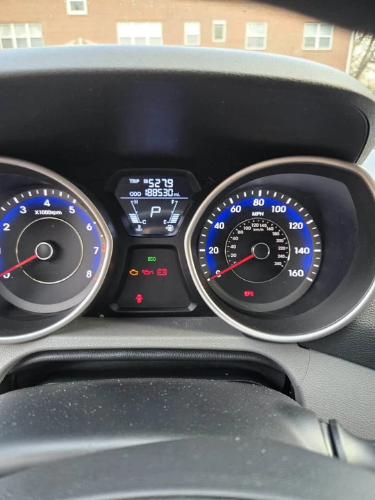 2012 Hyundai Elantra - Image 8 of 8