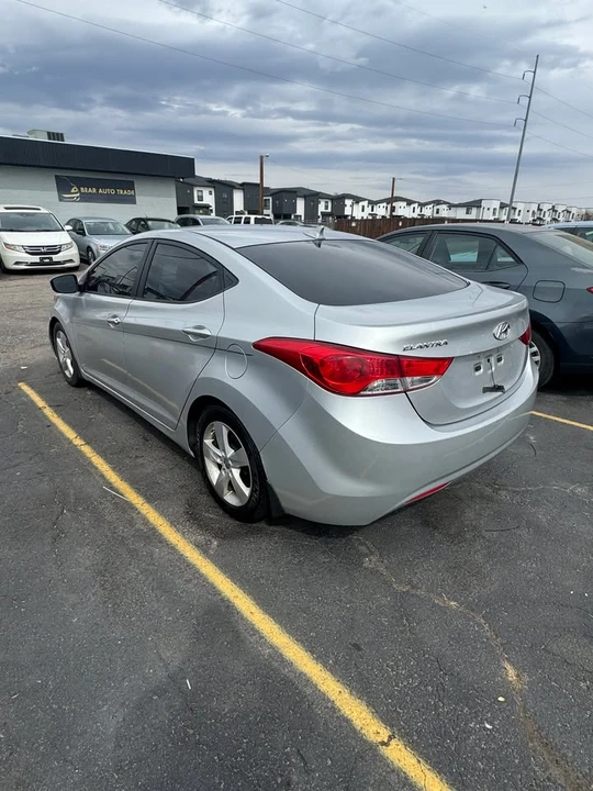 2012 Hyundai Elantra - Image 5 of 8