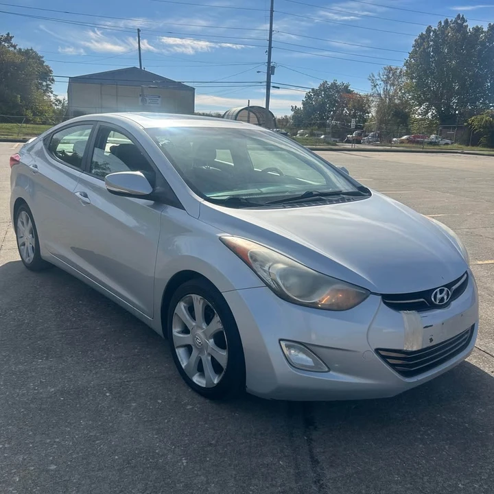 2012 Hyundai Elantra - Image 2 of 10