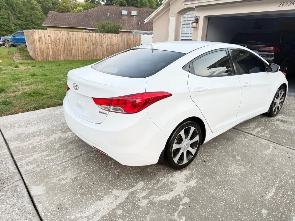 2012 Hyundai Elantra - Image 3 of 11