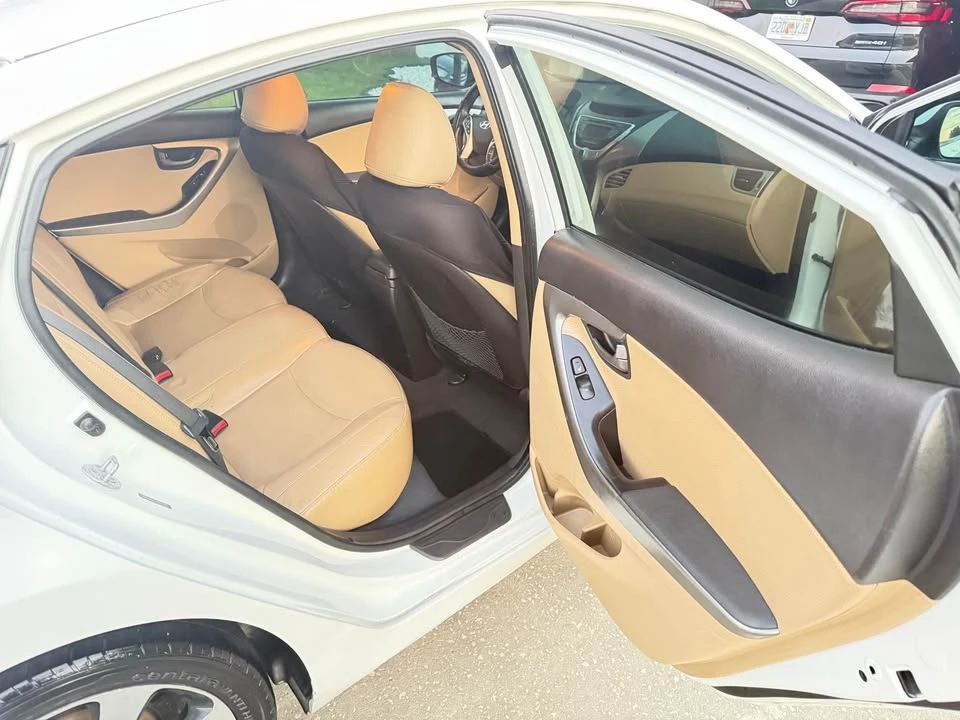 2012 Hyundai Elantra - Image 11 of 11
