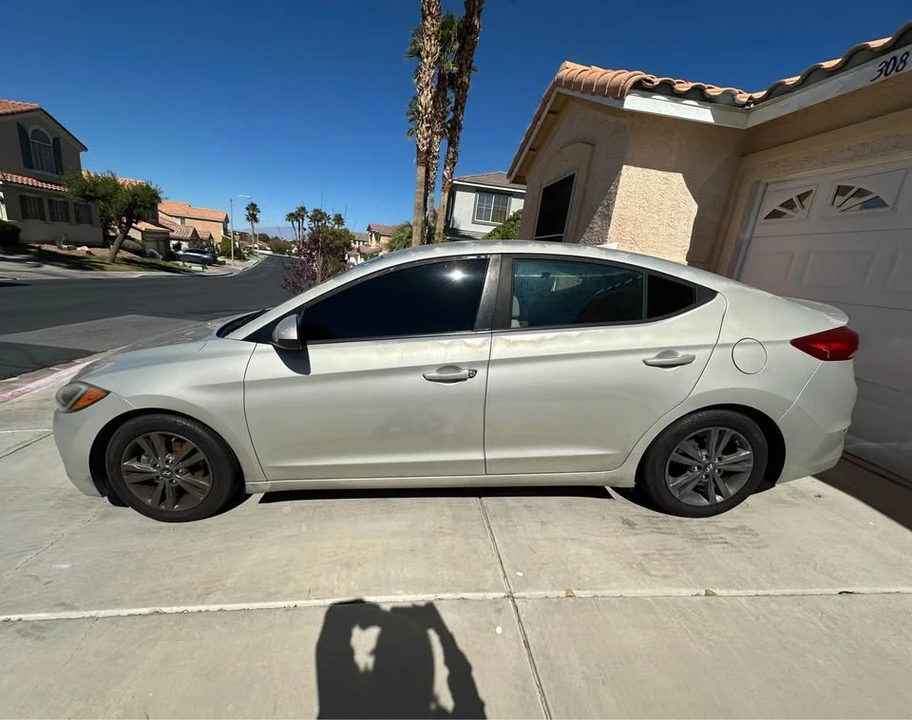 2012 Hyundai Elantra - Image 2 of 6