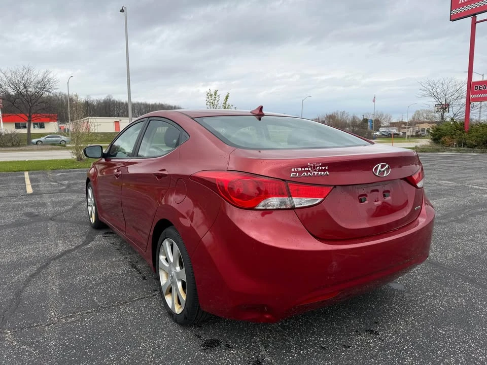 2012 Hyundai Elantra - Image 6 of 15