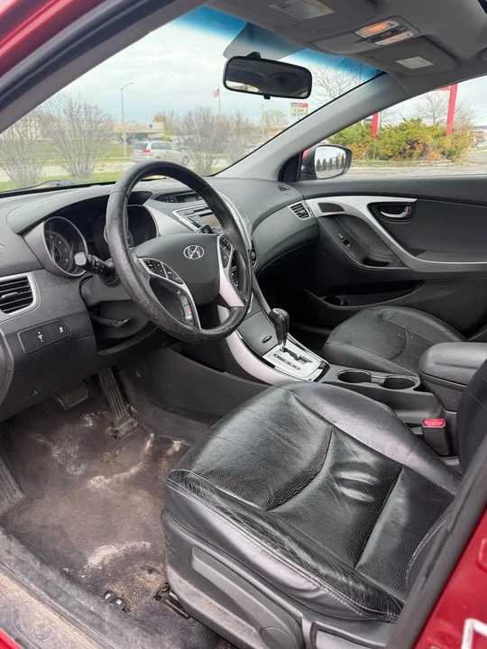 2012 Hyundai Elantra - Image 9 of 15