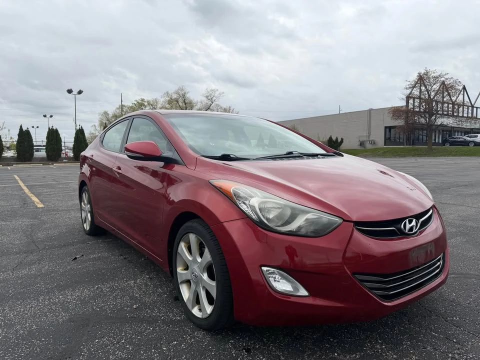 2012 Hyundai Elantra - Image 2 of 15