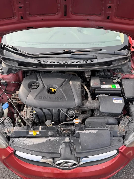 2012 Hyundai Elantra - Image 7 of 10