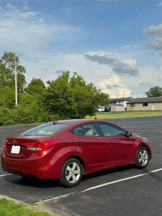 2012 Hyundai Elantra - Image 4 of 10