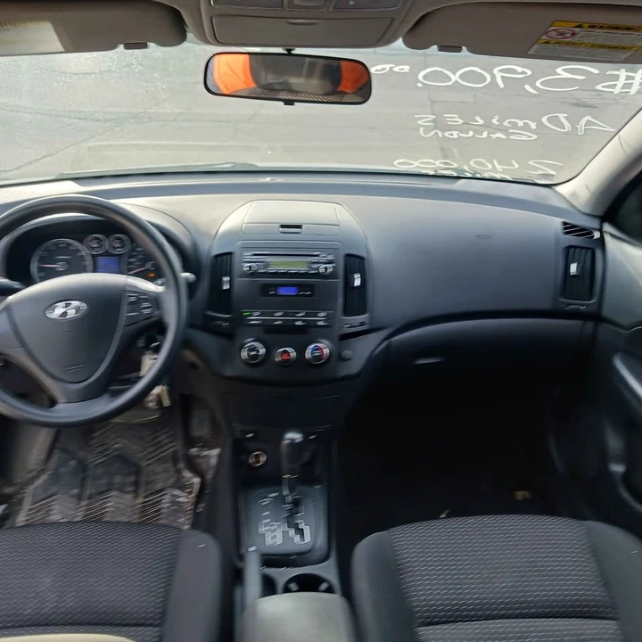 2012 Hyundai Elantra - Image 5 of 10