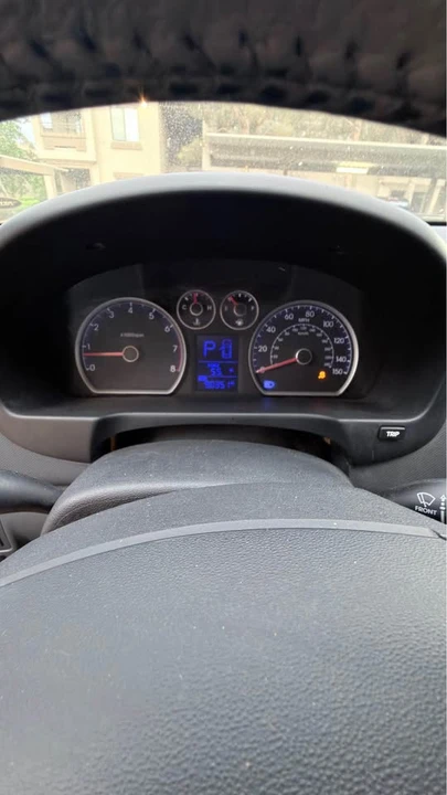 2012 Hyundai Elantra - Image 6 of 6