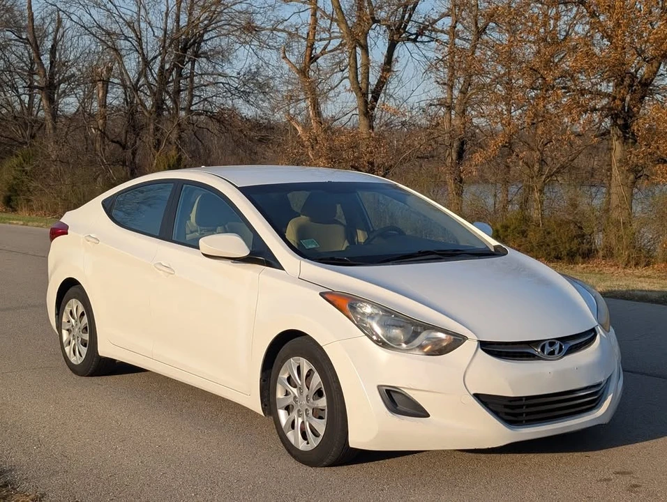 2012 Hyundai Elantra - Image 7 of 16