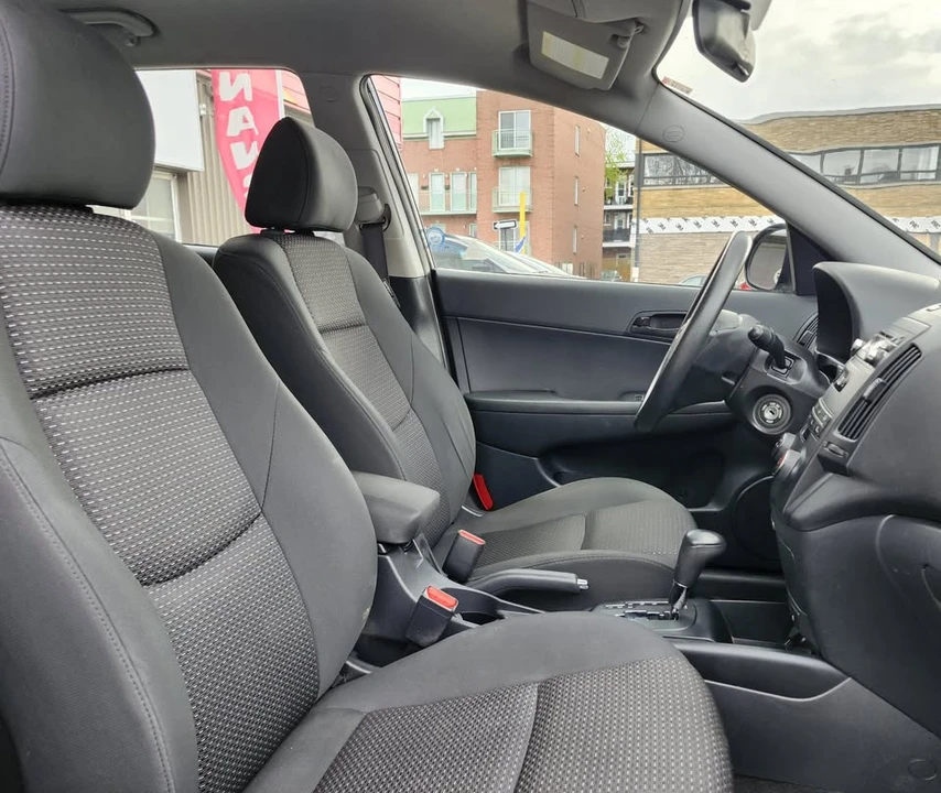 2012 Hyundai Elantra - Image 9 of 17