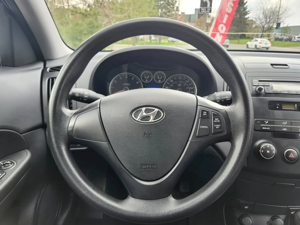 2012 Hyundai Elantra - Image 12 of 17