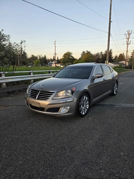 2012 Hyundai Equus - Image 2 of 17
