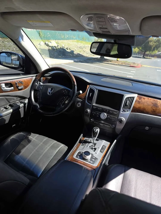 2012 Hyundai Equus - Image 10 of 17
