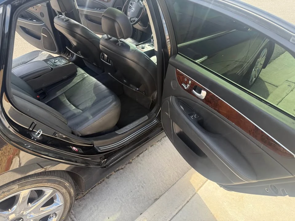 2012 Hyundai Equus - Image 6 of 9