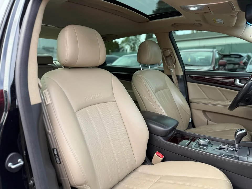 2012 Hyundai Equus - Image 17 of 19