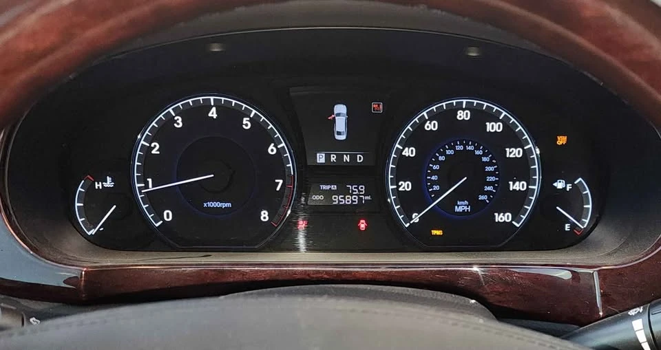 2012 Hyundai Equus - Image 10 of 16