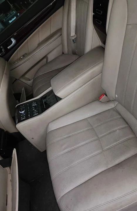 2012 Hyundai Equus - Image 9 of 16