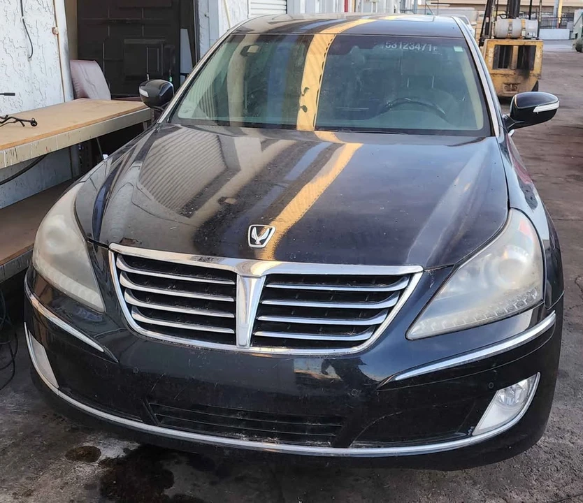 2012 Hyundai Equus - Image 2 of 16