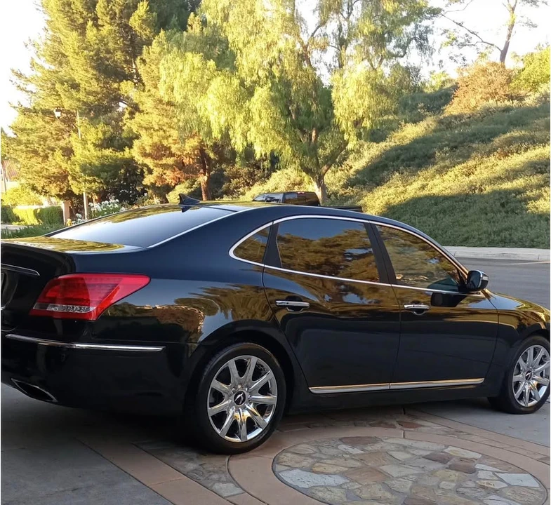 2012 Hyundai Equus - Image 2 of 3