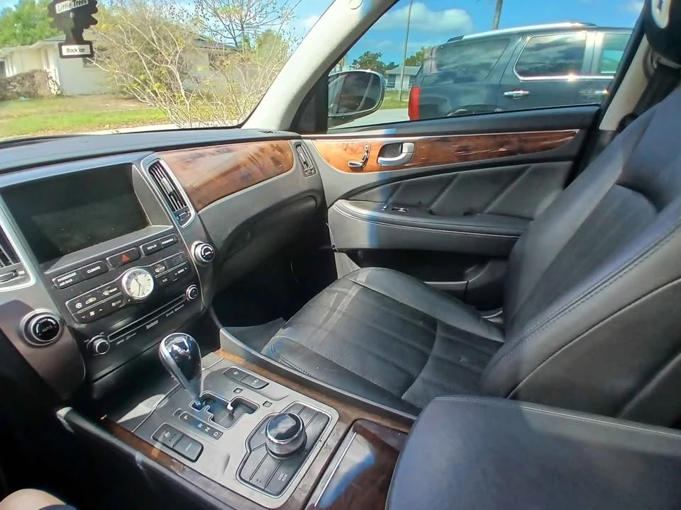 2012 Hyundai Equus - Image 3 of 9