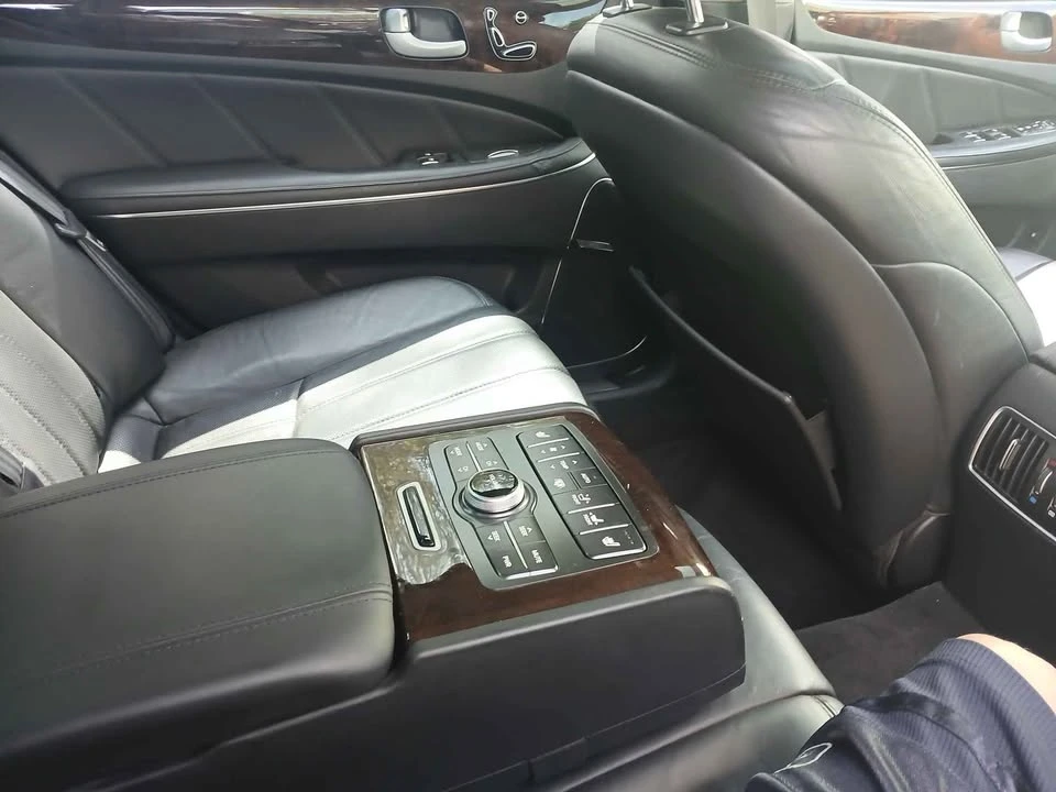 2012 Hyundai Equus - Image 6 of 9