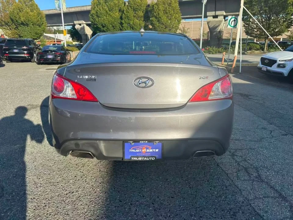 2012 Hyundai Genesis - Image 4 of 20