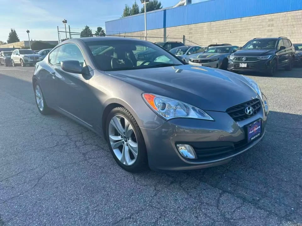 2012 Hyundai Genesis - Image 5 of 20