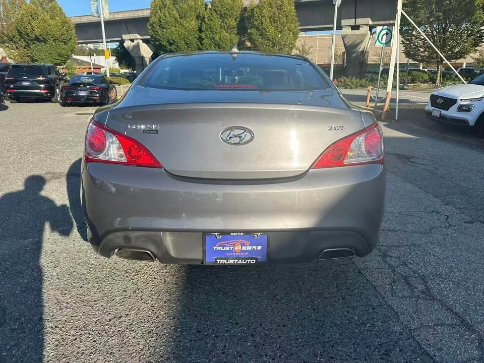 2012 Hyundai Genesis - Image 6 of 14